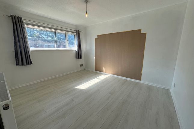 67 Gorton Lane, Manchester photo 4