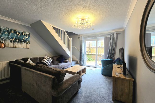 83 St. Michaels Way, Bridgend photo 2