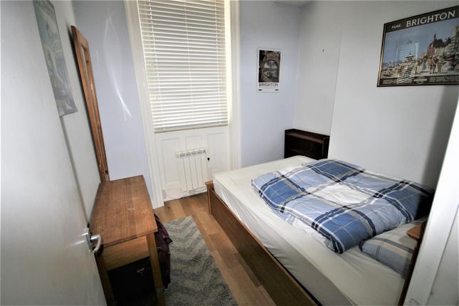 Flat 5, 16, Lower Rock Gardens, Brighton photo 4