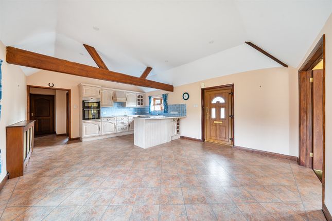 Malden Farm, Southwater, Horsham photo 3