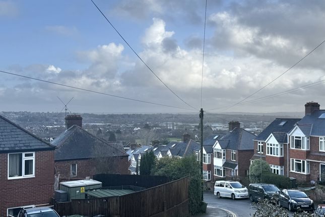 39, Cowick Hill, Exeter photo 2