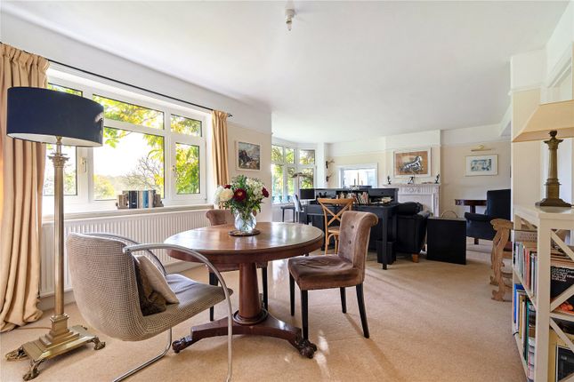 Wasing Cottage,, Wasing Road, Reading photo 3