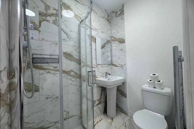 23 Oval Road, Tipton photo 3