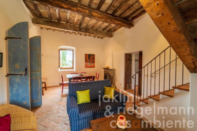 Country house for sale in Italy, Umbria, Perugia, Perugia