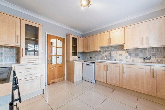 35, Newton Way, Grantham photo 2