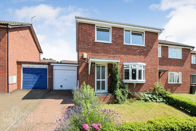 3 Bed Semi Detached House For Sale In Braeford Close