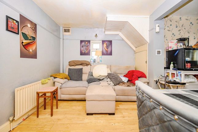15, Third Avenue, Bedfordshire photo 2
