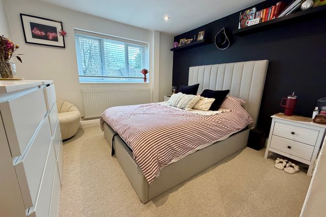 19 Chardins Close, Hemel Hempstead photo 4