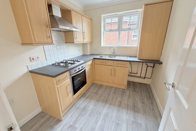 Flat 8 Jamie Court, Poole Road, Poole photo 4