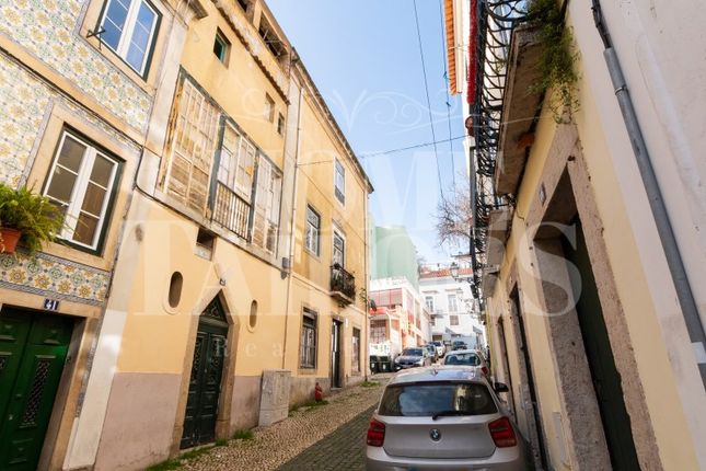 Thumbnail Block of flats for sale in Rua Da Atalaia, Misericórdia, Lisboa