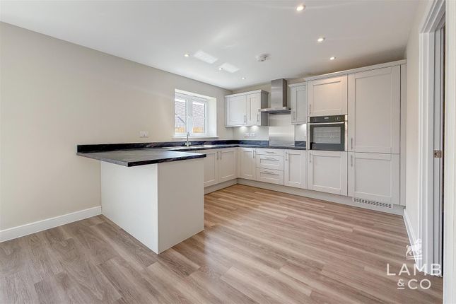 Plot 5, 10, Bloomfield Road, Little Clacton photo 4