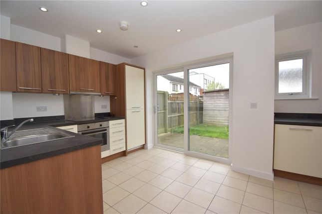Barton Boulevard, Essex photo 4