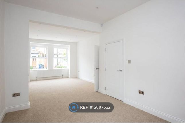 Hertford Road, East Finchley, London photo 3