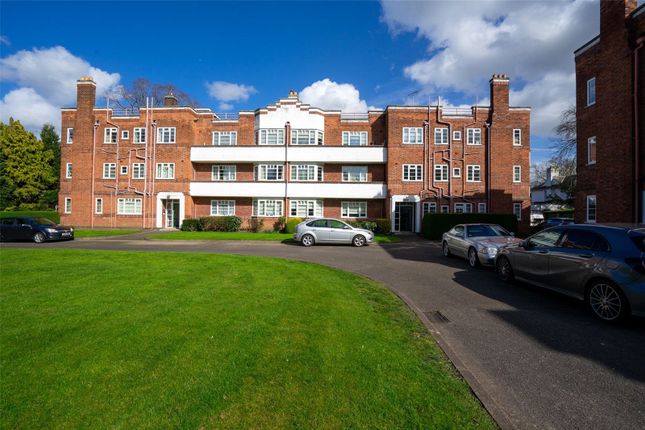 Thumbnail Flat for sale in Knighton Court, Knighton Park Road, Clarendon Park, Leicester