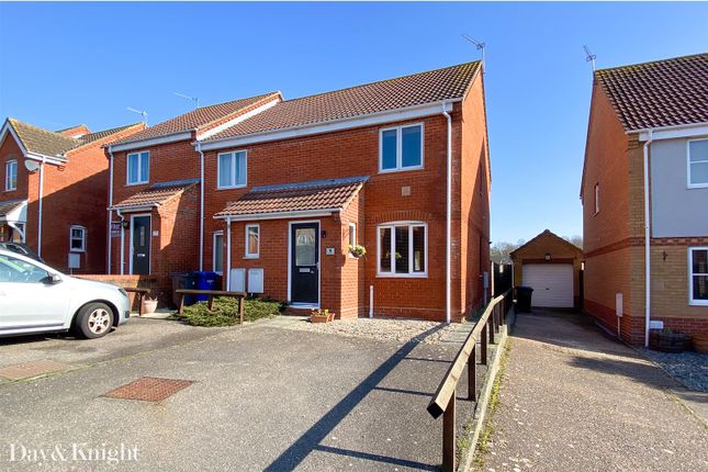End terrace house to rent in Guscott Close, Lowestoft NR32