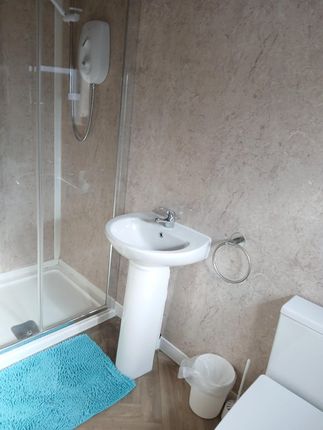 10, The round way hillrise, leicester photo 5