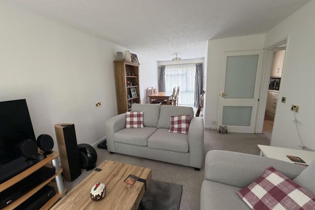 19 Kings Court, Mill Lane, Crowborough photo 2