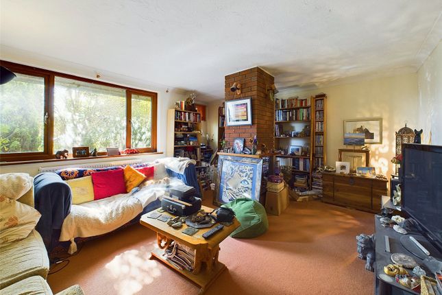 15, Barrowfield Road, Gloucestershire photo 2