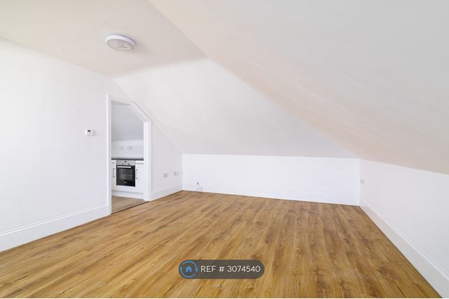 Flat, Footscray Road New Eltham, London photo 2