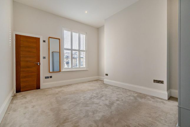 8646631-Interior09-800.Jpg