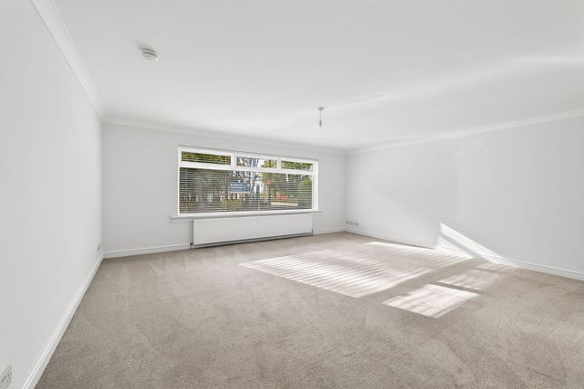 4 Parkland Grove, Bathgate photo 2