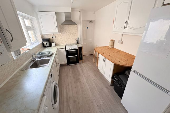 91 St. Helens Avenue, Swansea photo 5