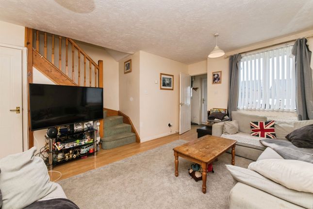 10, Henley Close, Axminster photo 3