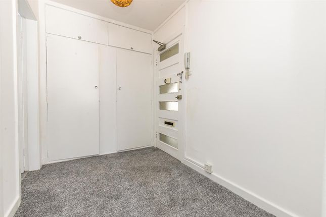 69, Rookfield Avenue, Sale photo 4