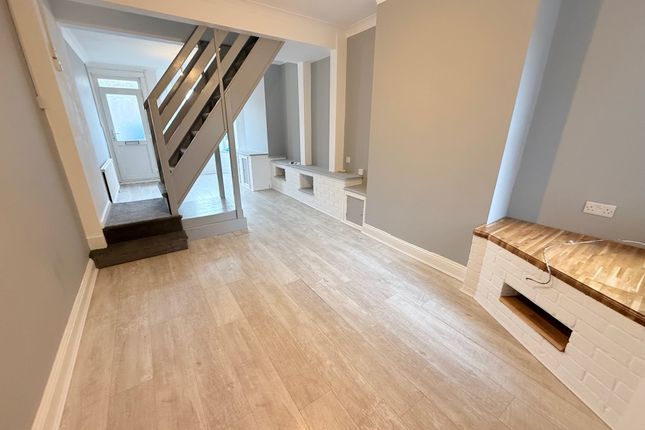 127, Wollaston Road, Lowestoft photo 2
