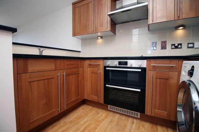 Penthouse for sale in Lloyd George Avenue, Cardiff