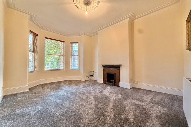 6, Montrose Avenue, Manchester photo 2