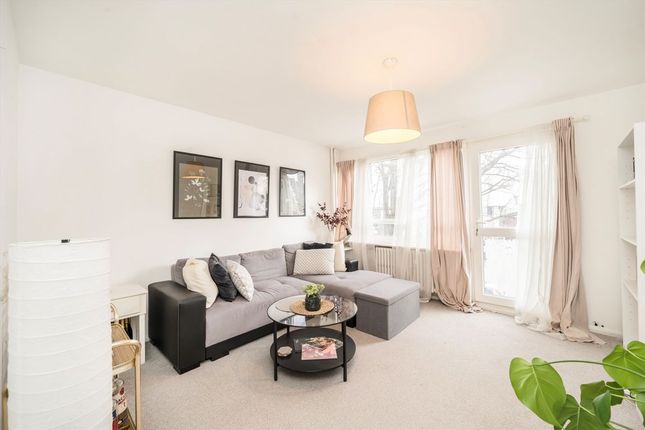 Flat 21, Rockley Court, Rockley Road, London photo 2