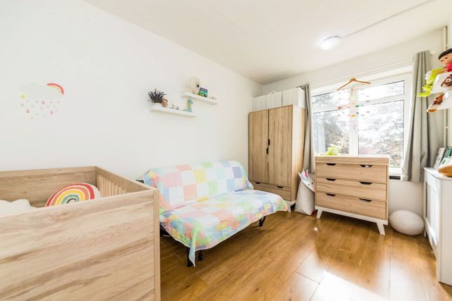 Flat for sale in Weston Road, Bromley