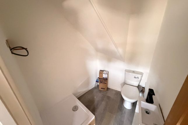 Bottom Floor Flat, 66 Elm Grove, Hayling Island photo 3