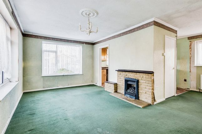 Detached bungalow for sale in Kennet Road, Wroughton, Swindon