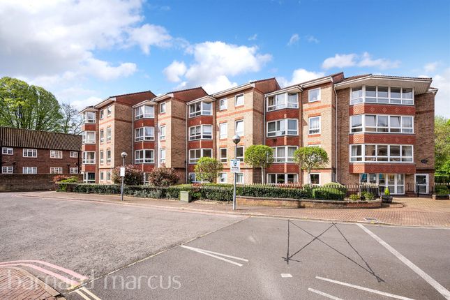 Flat for sale in Ashley Avenue, Epsom