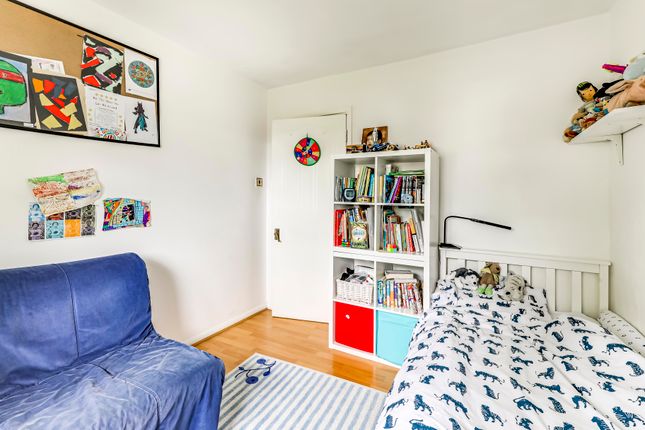 Flat for sale in The Copse, Fortis Green, London
