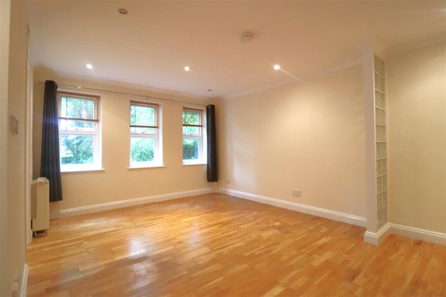 Flat 11 Amberley House, 22 Bury Road, Newmarket photo 5