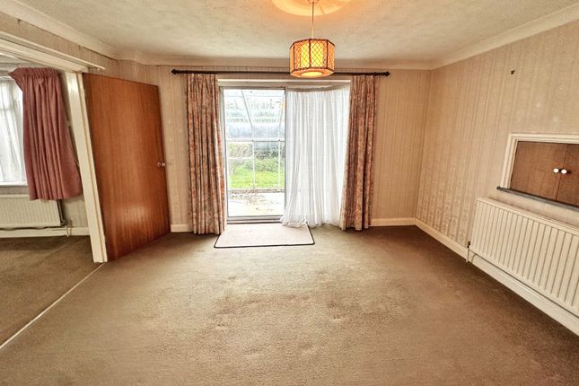 26, Durrant Way, Lymington photo 3