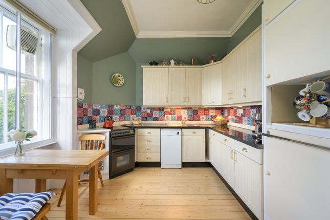 Flat 7, 18, Hyndford House, North Berwick photo 3