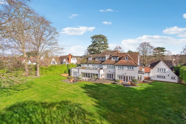 Country house for sale in North Park, Chalfont St. Peter, Gerrards Cross