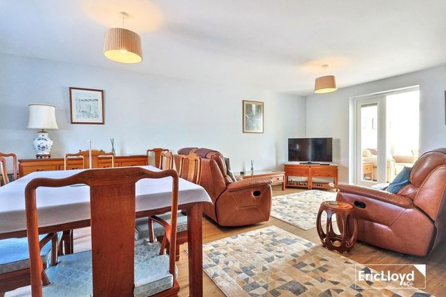 35, Pavilions Close, Brixham photo 4