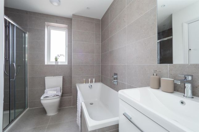 End terrace house for sale in Beulah Road, Sutton