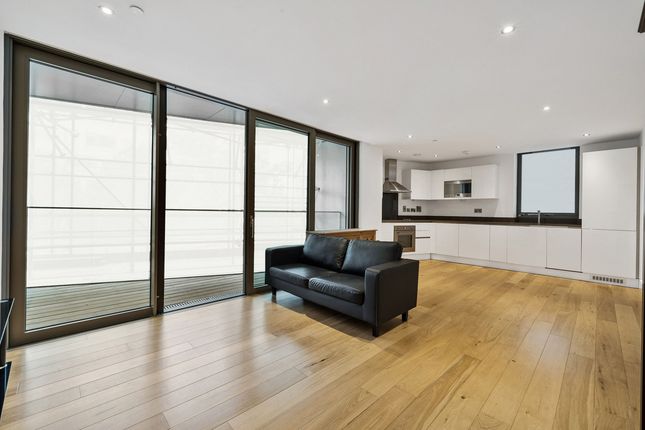 2-bed flat on Flat 23 Arc Tower, 32, Uxbridge Road, Ealing, £600,000
