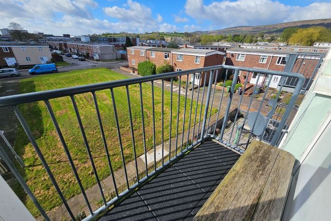 Flat for sale in 29 Orchard Lane, Cwmbran, Gwent