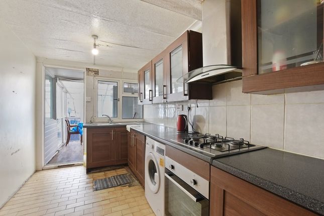 25, Kenwyn Drive, London photo 3