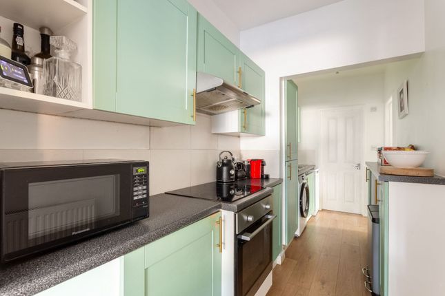 Flat 2, 41 Springfield Road, Brighton photo 3