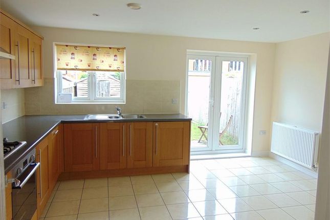 38, Regis Park Road, Berkshire photo 2