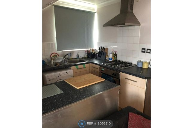 Top Floor Flat  Viewing Recommended, Granada Road, Southsea photo 5
