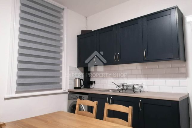 Room 5, Watson Road, Worksop photo 4